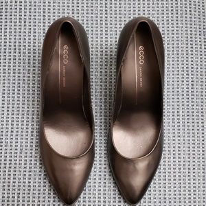 Ecco Shape 75 pointy. 3 inch